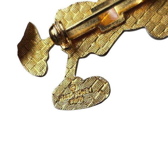 Vintage Mickey Mouse Walt Disney Prod Enamel Lapel Pin Button 1.25" x 0.75" - Picture 3 of 3